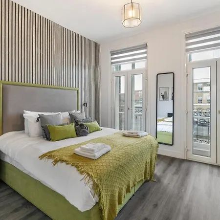Green Bliss In The City: Comfortable 1-Bed Retreat London Exterior photo