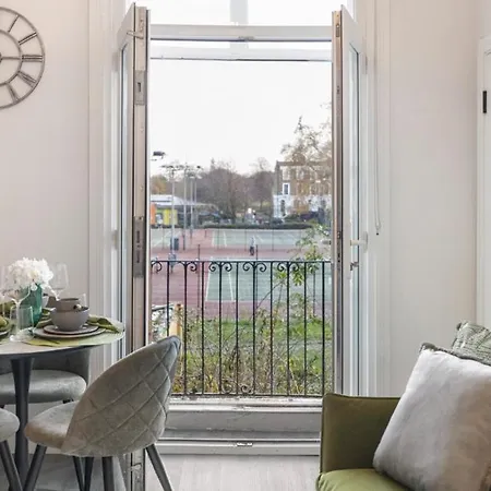 Green Bliss In The City: Comfortable 1-Bed Retreat London Exterior photo